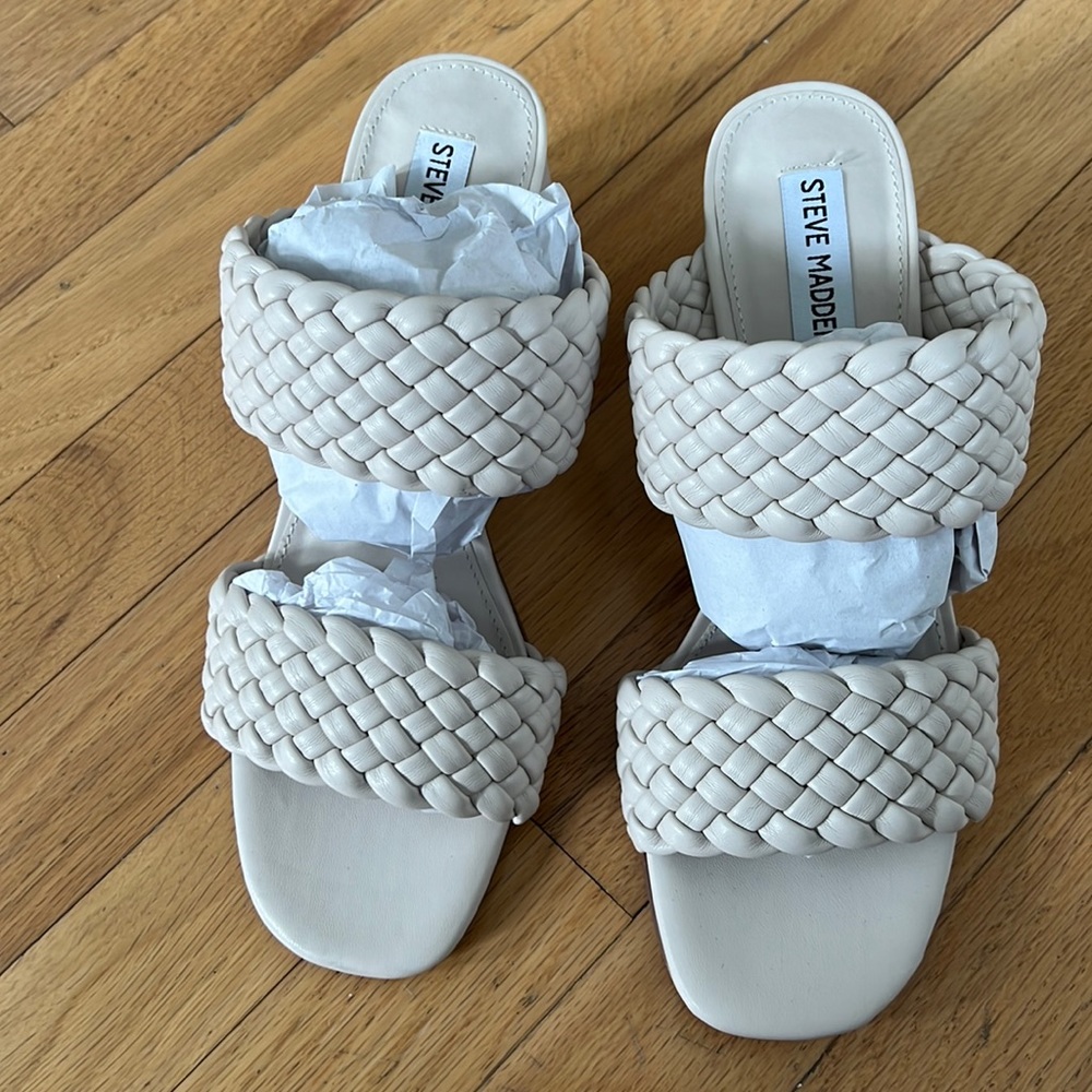 BNIB Steve Madden Daphnee Size 9 in Bone